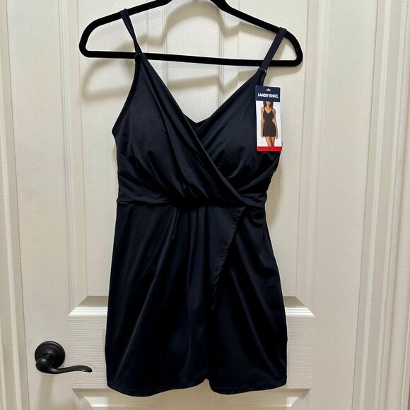 New Lands' End One Piece Swimsuit Size M Black Tulip Wrap Swim Dress Feminine - Picture 15 of 15